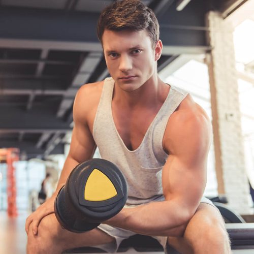 man-at-the-gym-WG98GXE